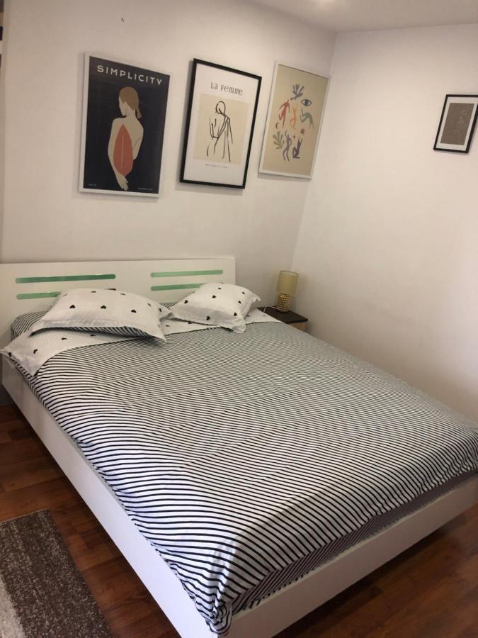 Garsoniera Relax Drumul Taberei 布加勒斯特 外观 照片
