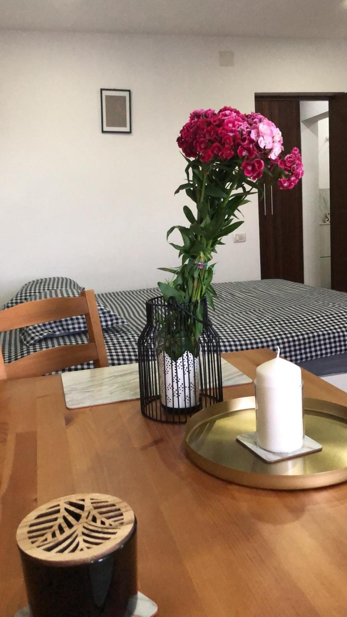 Garsoniera Relax Drumul Taberei 布加勒斯特 外观 照片